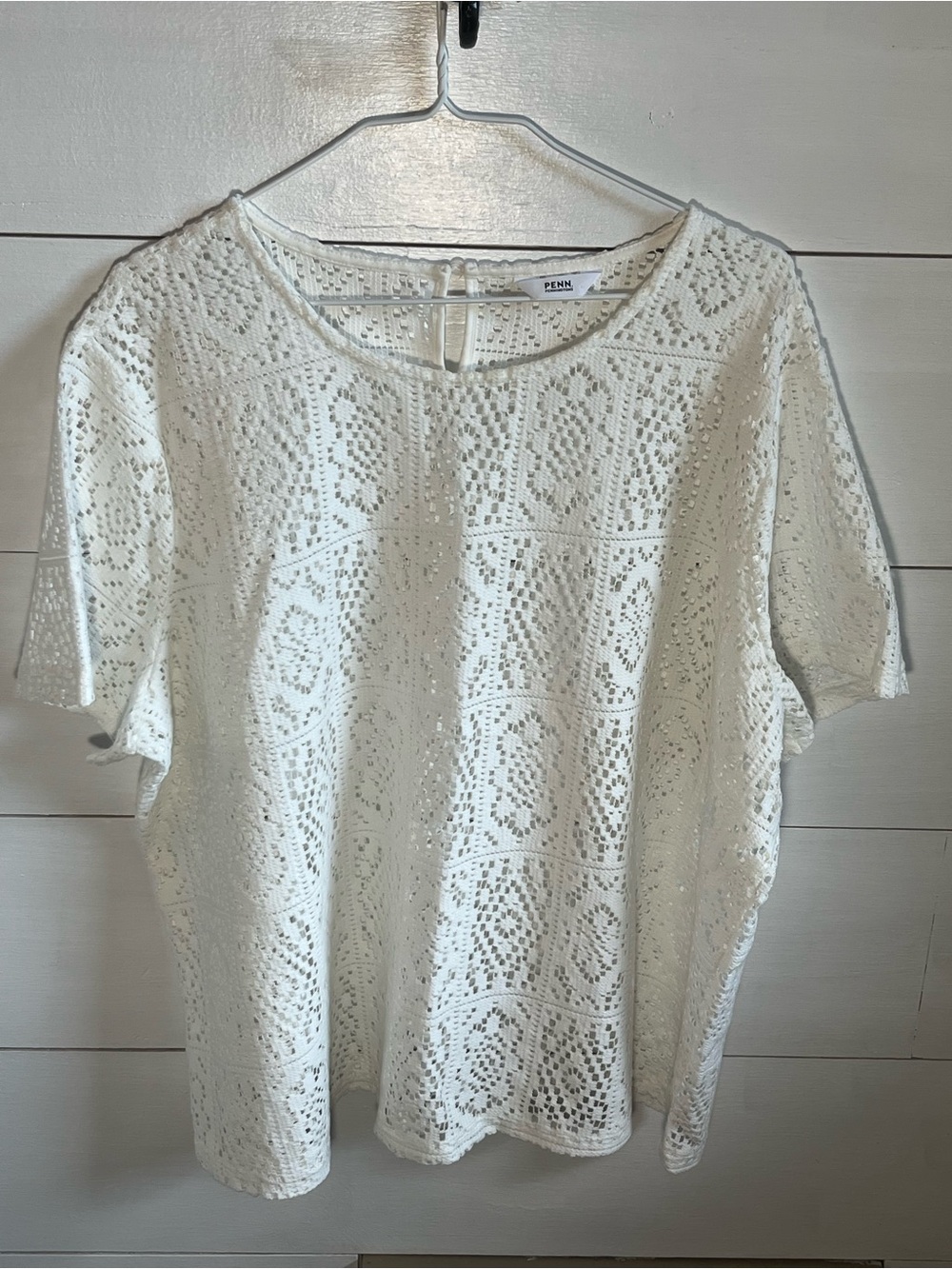 Pennington’s White Crochet Lace Short Sleeve Top - Picture 1 of 4